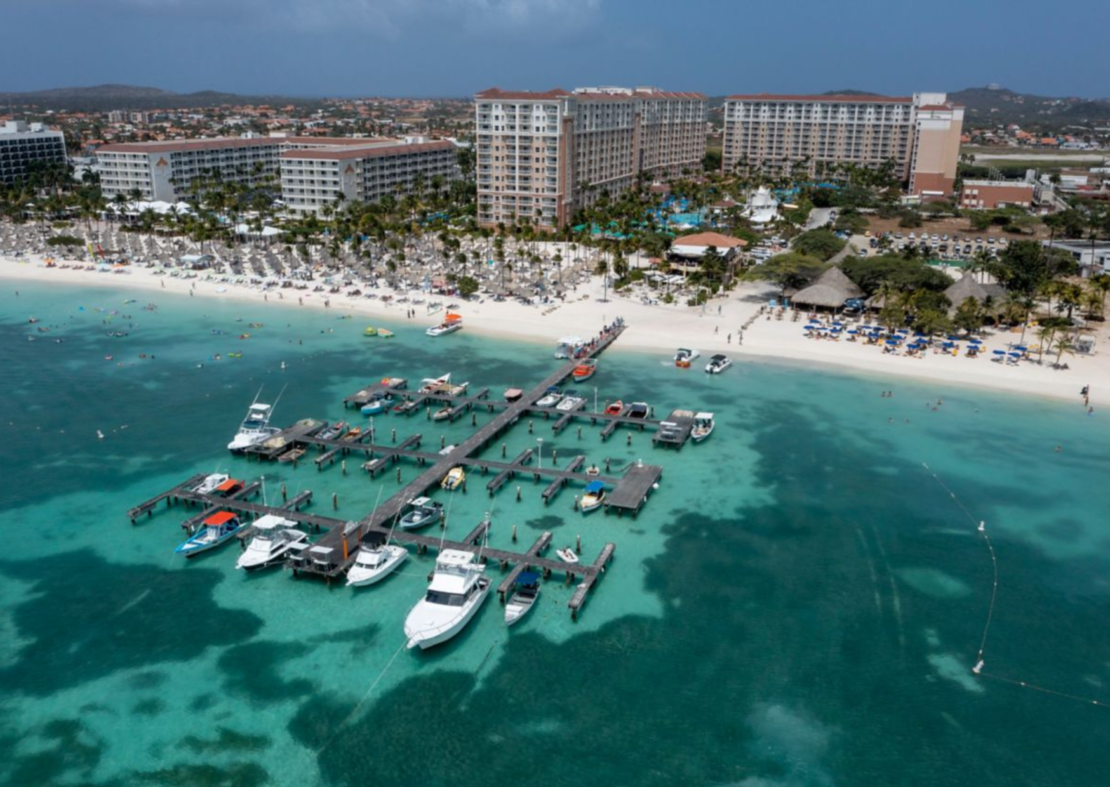 Marriott's Aruba Surf Club