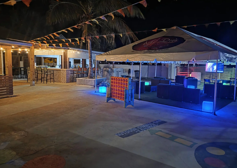 My Dee's Restaurant, Bar & Grill