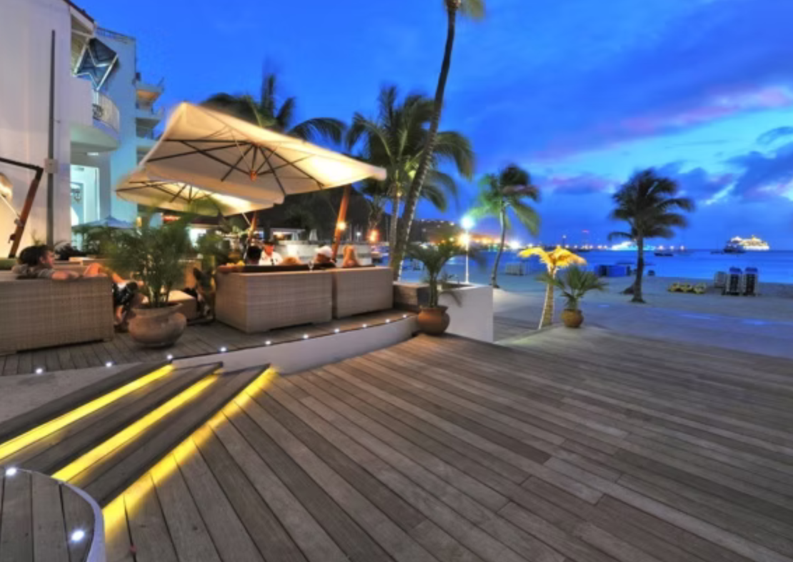 Ocean Lounge – Philipsburg