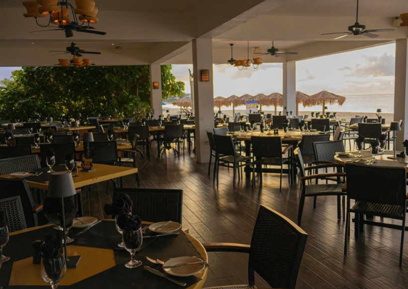 Straw Hat Restaurant, Meads Bay