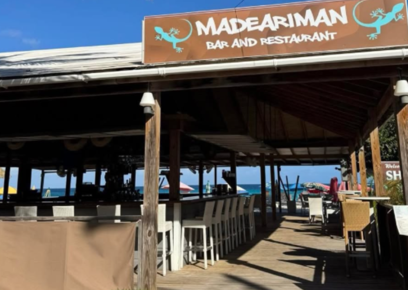 Madeariman Beach Bar & Restaurant, Shoal Bay East